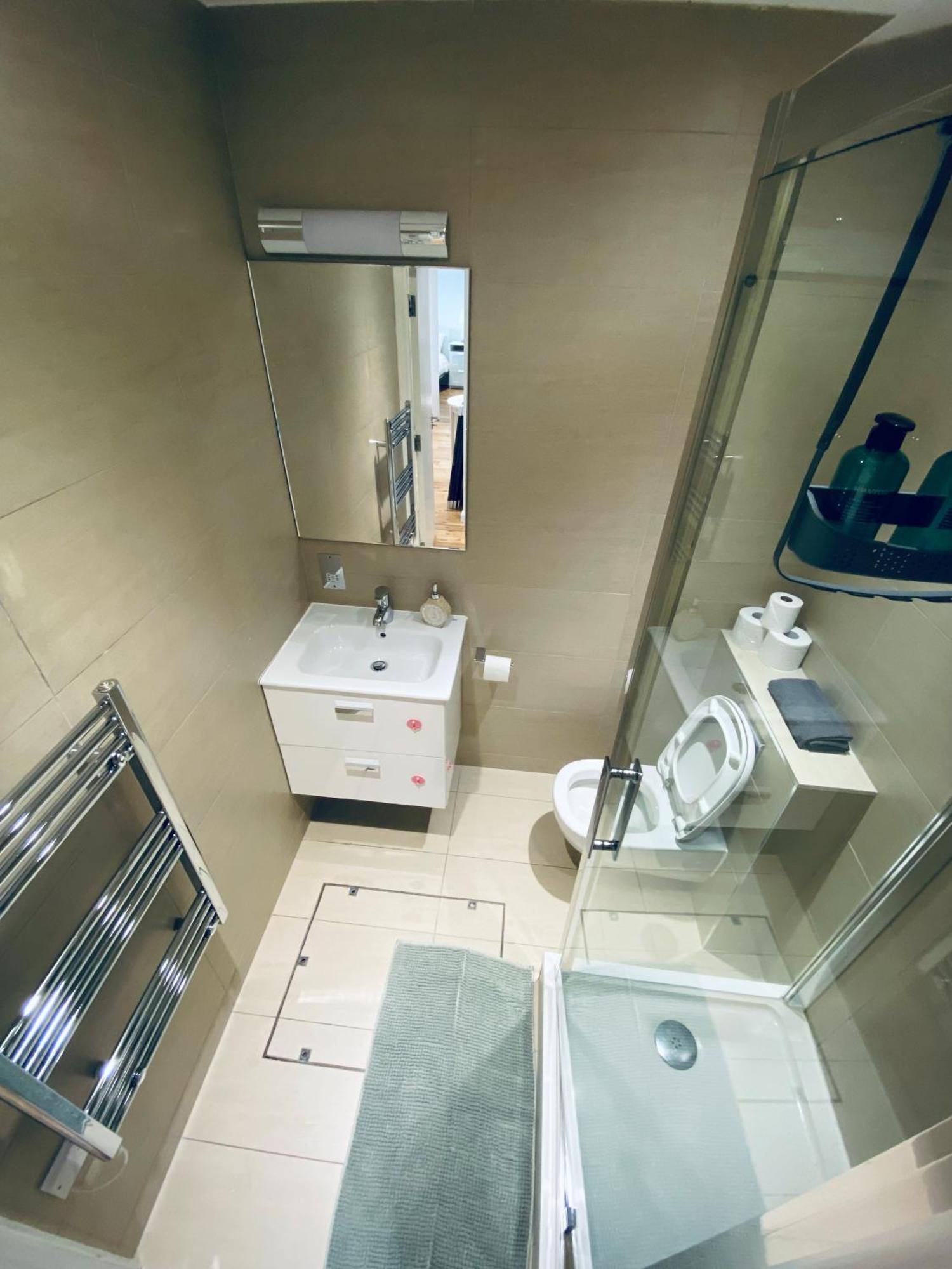 2 Bedroom Flat - 2 Bath - 15 Min Camden Town London Eksteriør billede